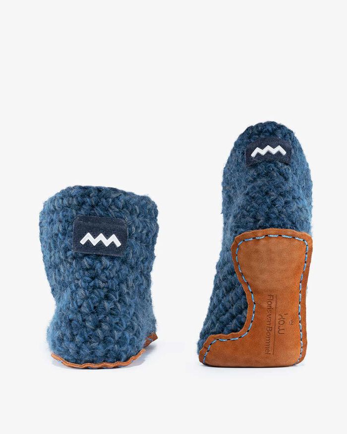 Kingdom Of Wow sloffen blauw