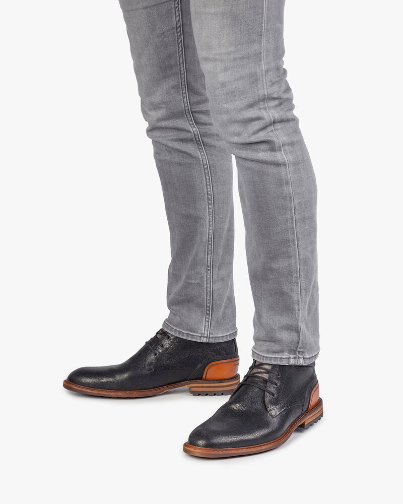 Crepi boot black with print