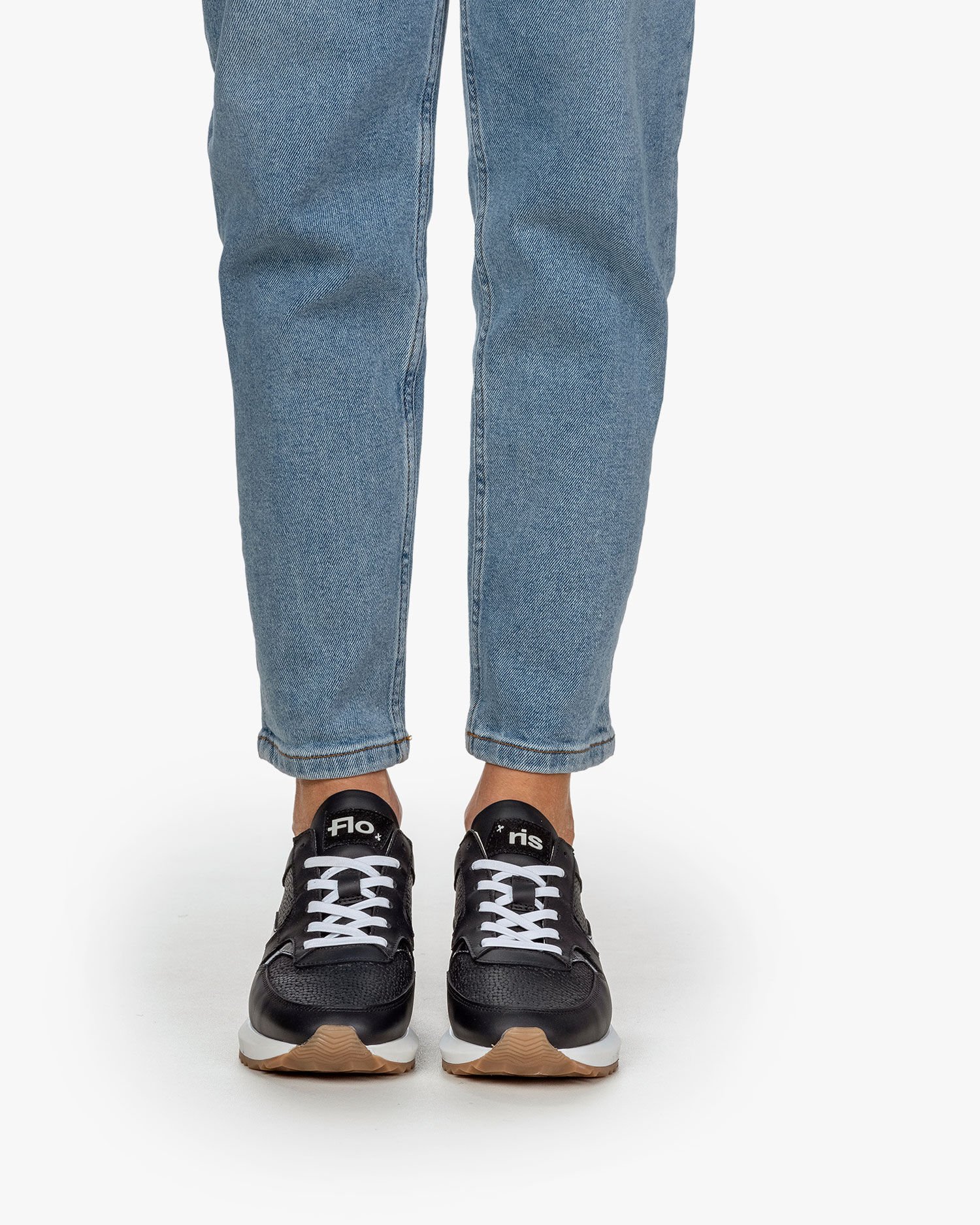 vanimimiページ Sneakers dames Sumi 03.18 Zwart | Floris van Bommel Official