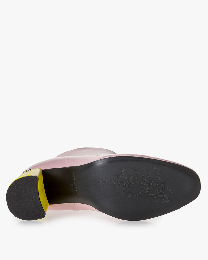 Nappaleren enkellaars lichtroze