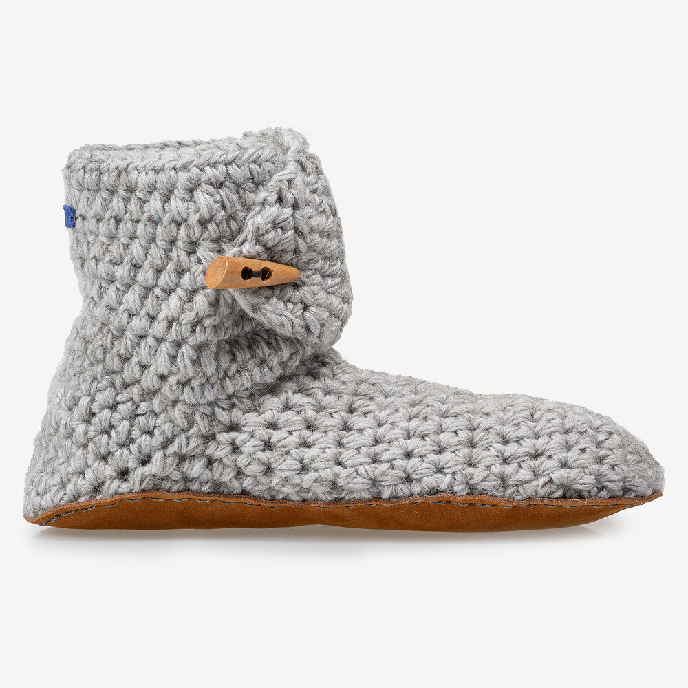 Kingdom of Wow home slippers