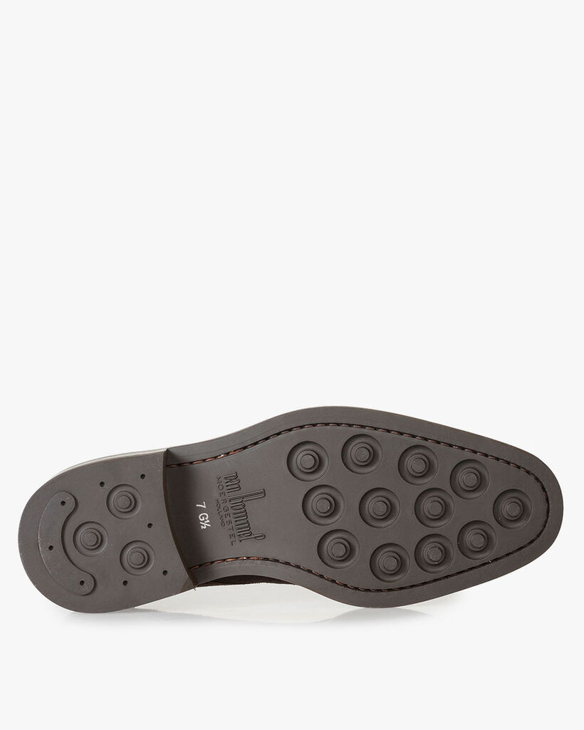 Donkerbruine su&egrave;de veterboot