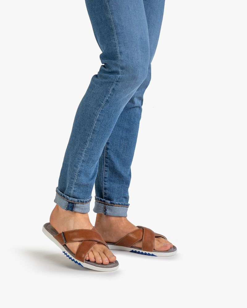 Slipper calf leather cognac