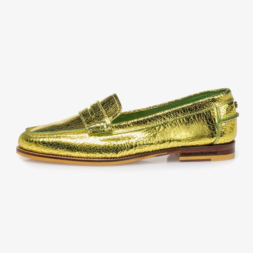 Yellow metallic leather loafer with craquelé effect