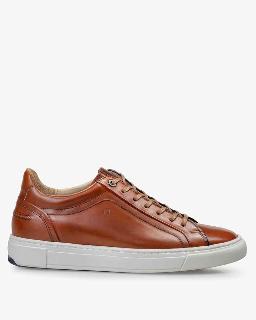 Sneaker calf leather cognac