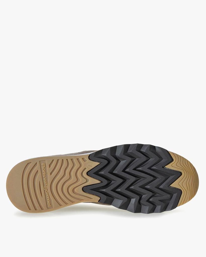 Nineti taupe su&egrave;de