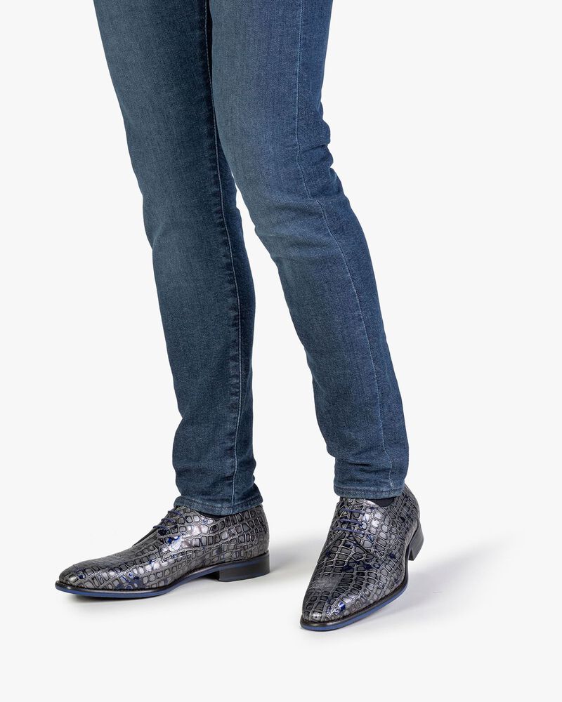 Veterschoen metallic grijs