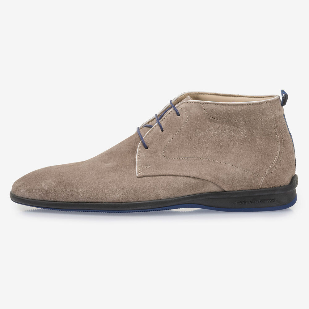Beige su&egrave;de veterboot