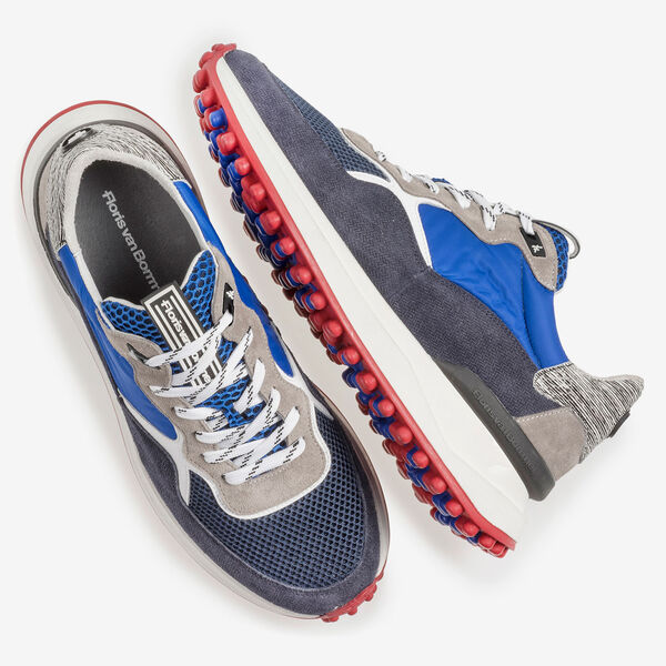 Dark blue suede leather sneaker with grey details