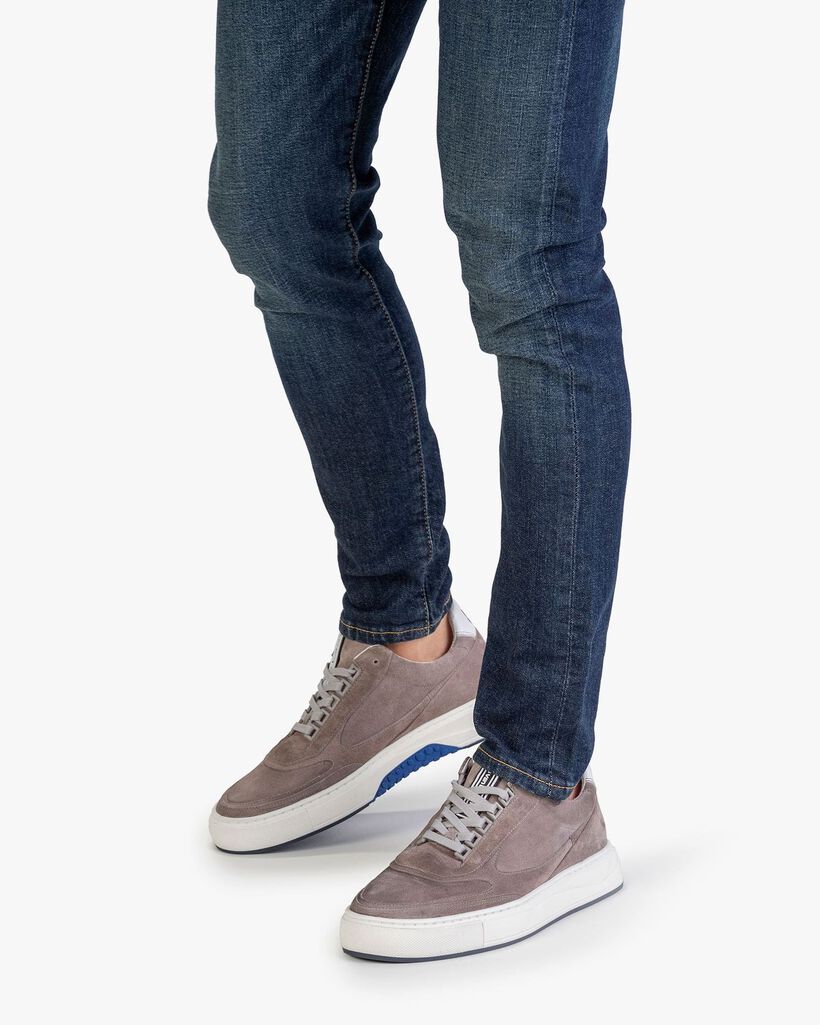 Sneaker suede leather grey