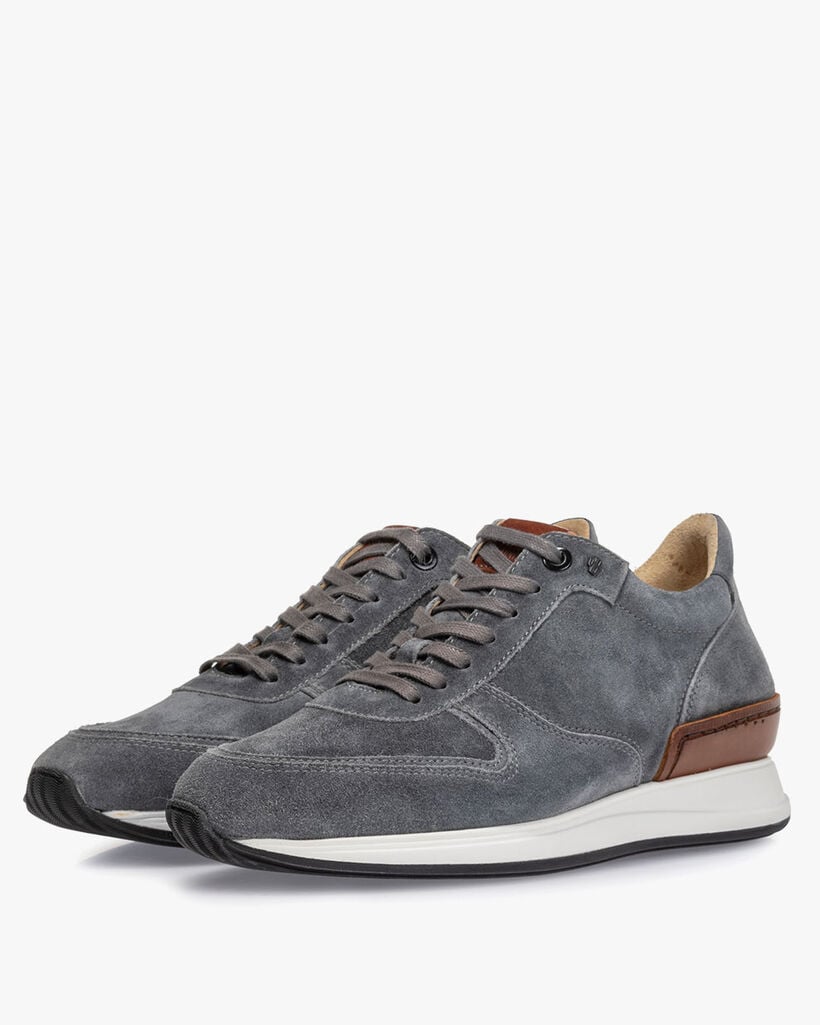 Sneaker grey suede leather