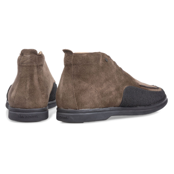 Halfhoge su&egrave;de veterboot