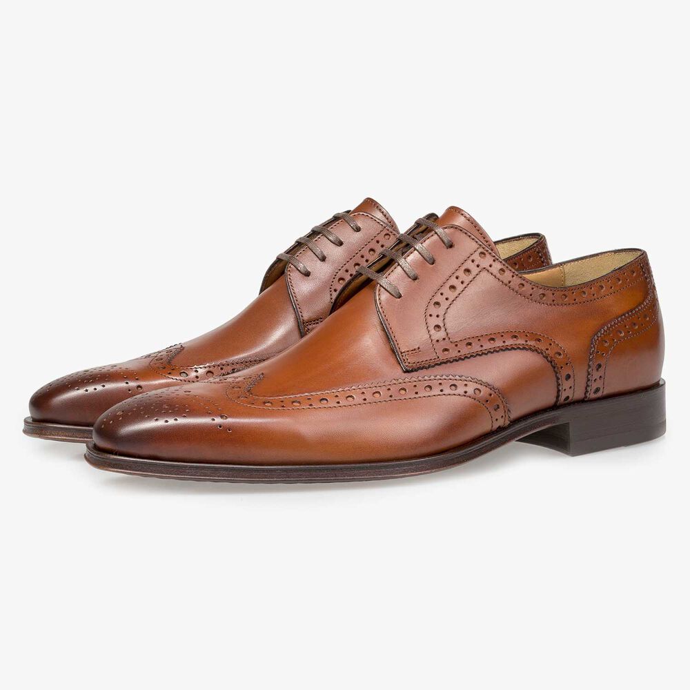 Cognac-coloured calf leather brogue