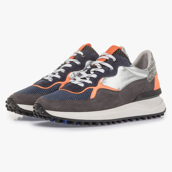 Suede leather sneaker with orange details