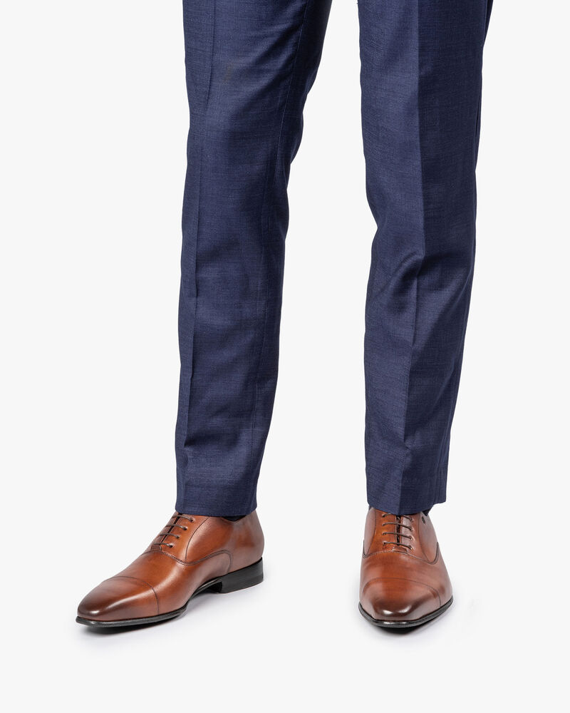 Cognac-coloured lace shoe