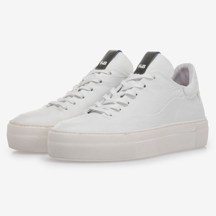 Witte kalfsleren sneaker