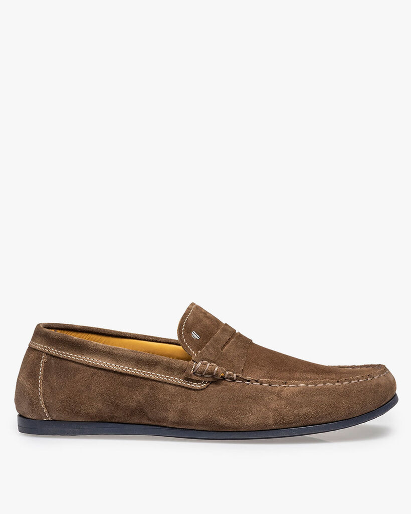 Su&egrave;de loafer taupekleurig