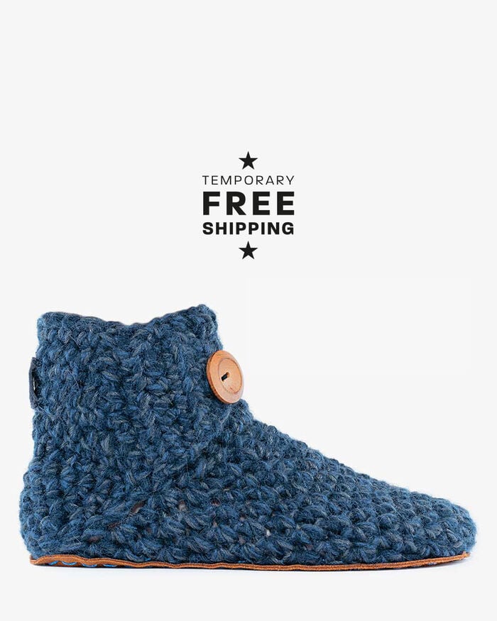 Kingdom of Wow home slippers blue