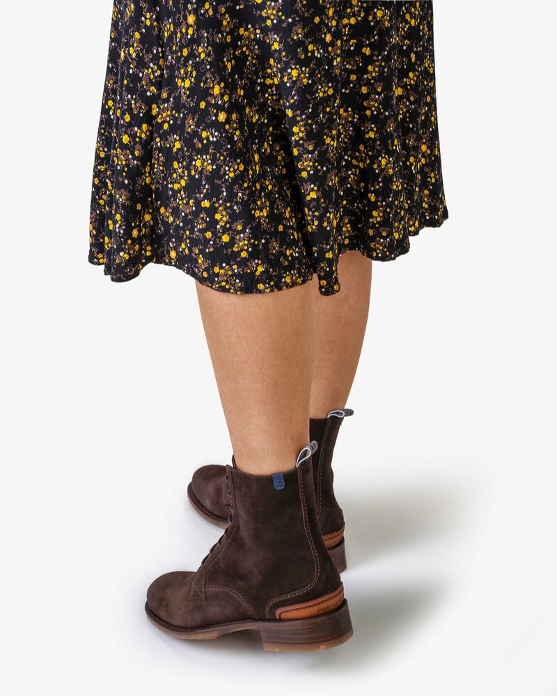 Lace boot suede dark brown