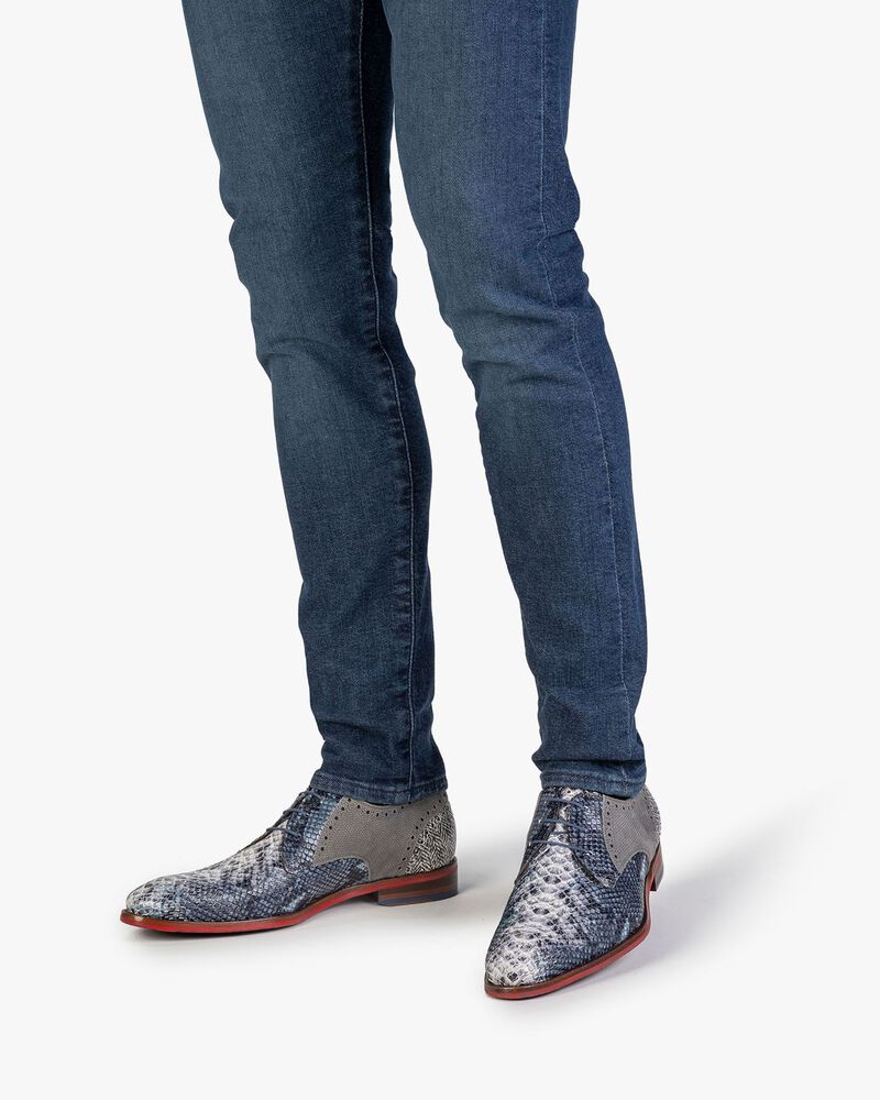 Veterschoen leer met print blauw