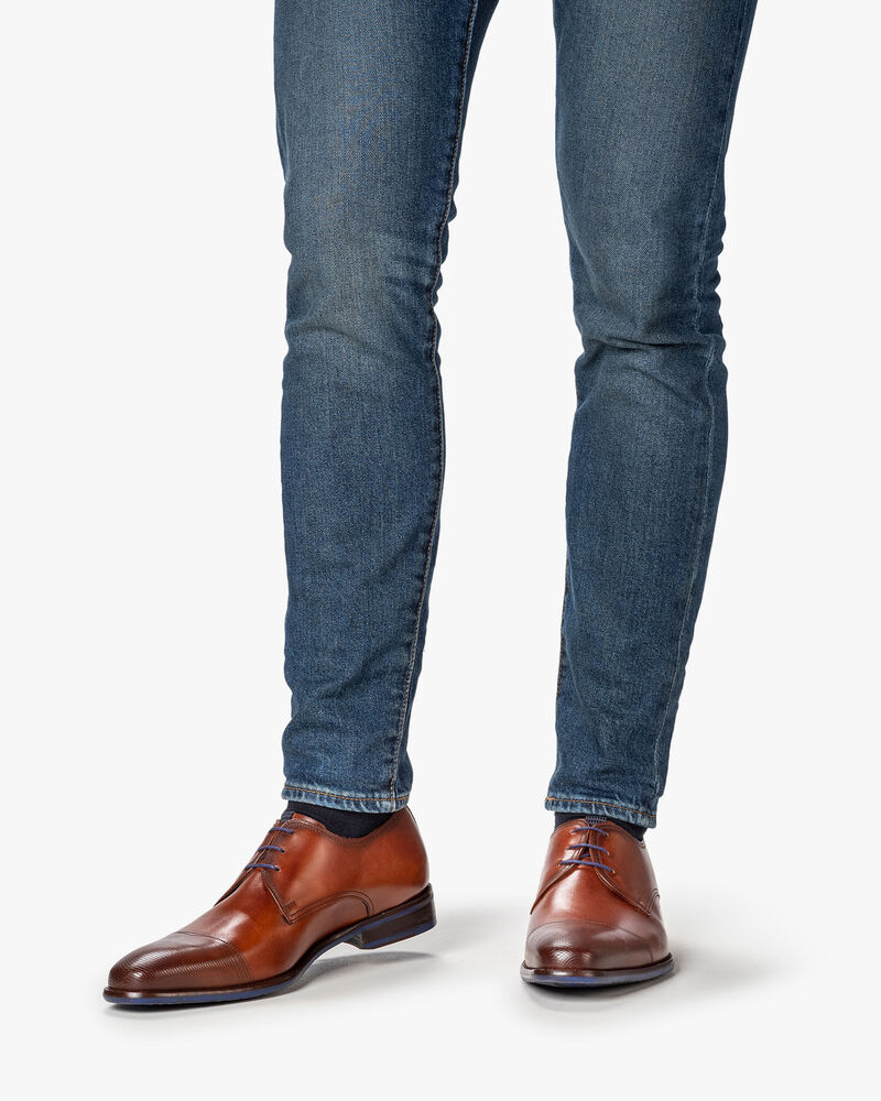 Lace shoe calf leather dark cognac