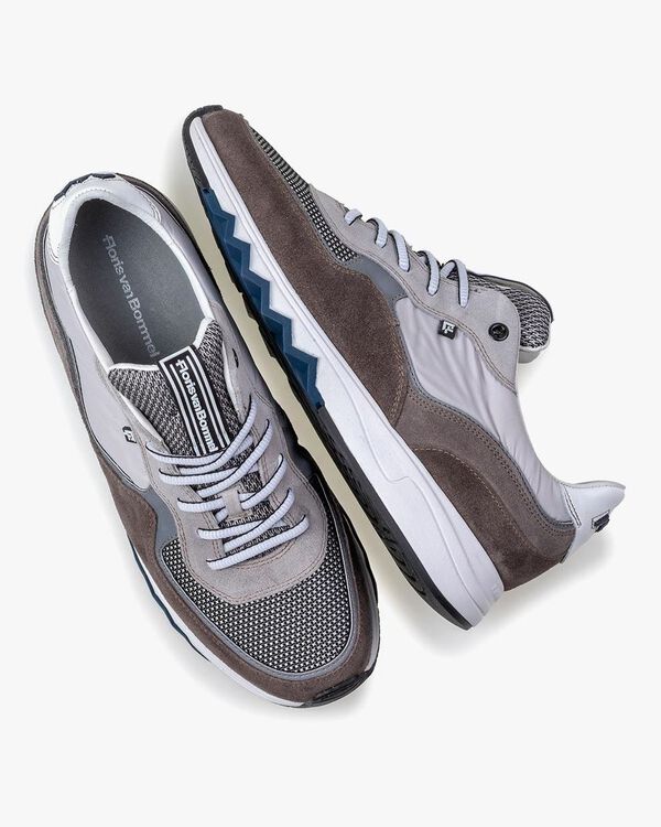 Nineti su&egrave;de lichtgrijs