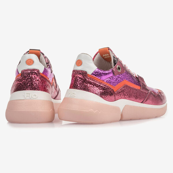 Roze leren sneaker met metallicprint