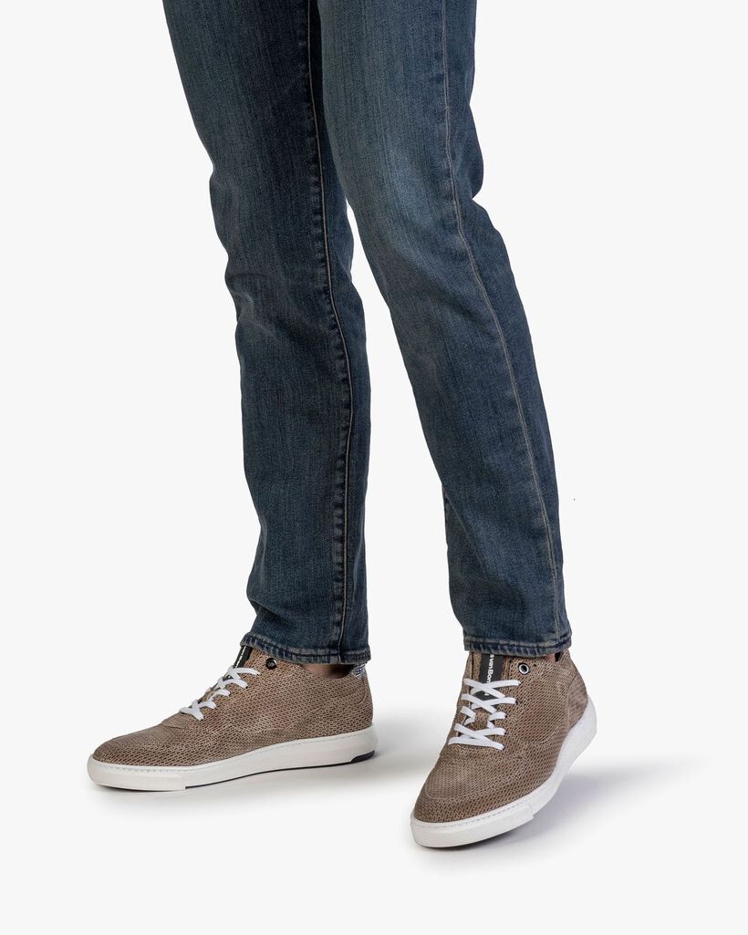 Sneaker geprint su&egrave;de zand