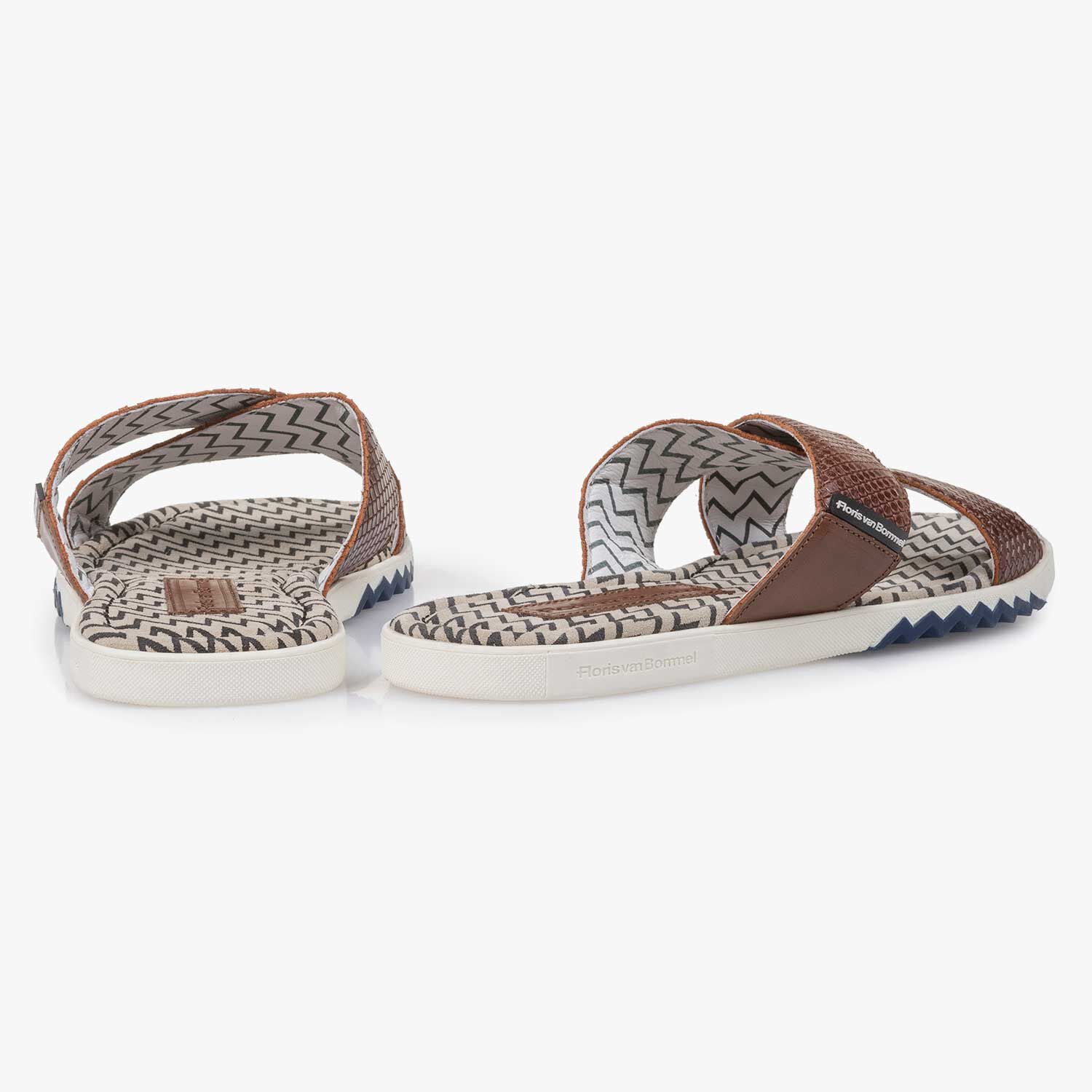 Kalfsleren slipper cognac 20200 01 Floris van Bommel