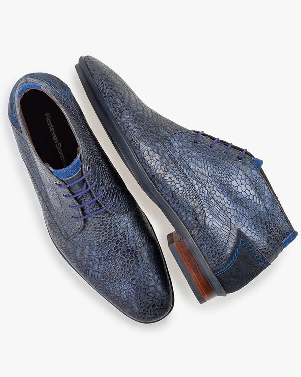 Lace boot with print blue