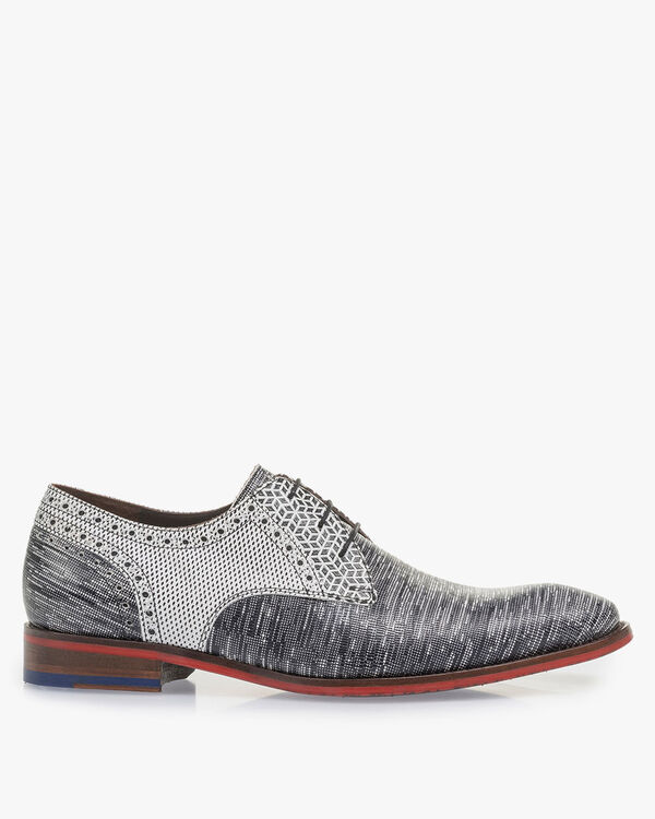 Veterschoen met lizardprint