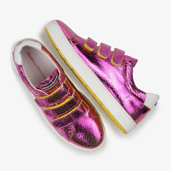 Roze metallic leren sneaker met craquelé effect