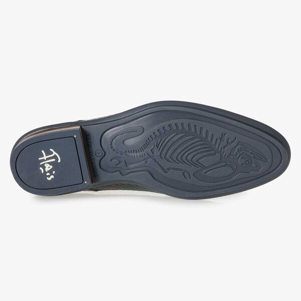Zwarte leren veterschoen met snakeprint