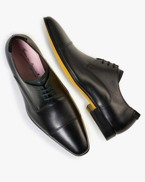 Lace shoe calf leather black