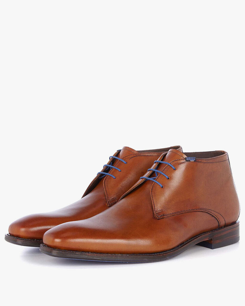 Lace boot calf leather cognac