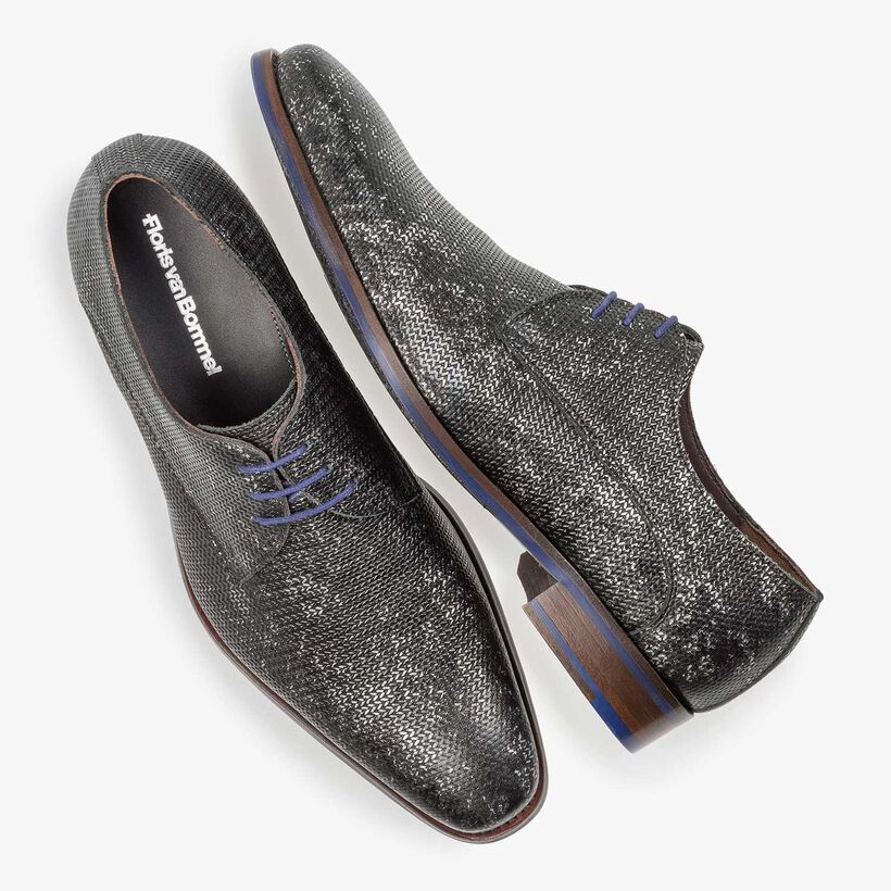 Dark grey leather lace shoe with metallic print