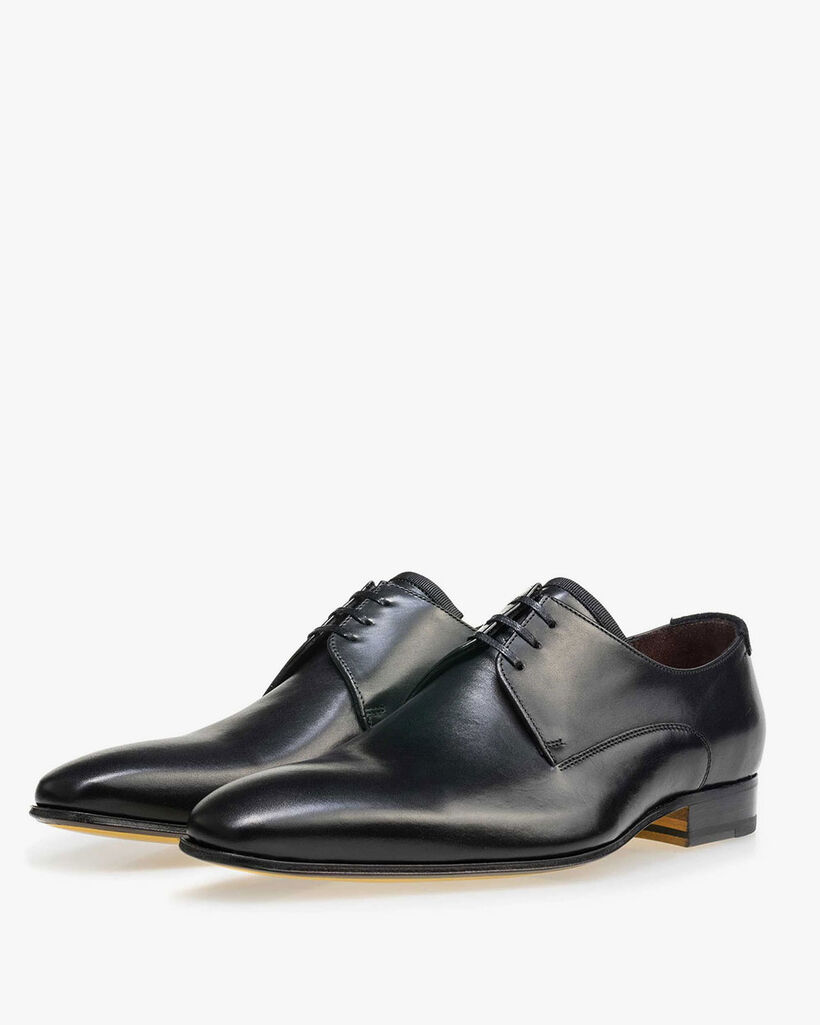 Lace shoe calf leather black