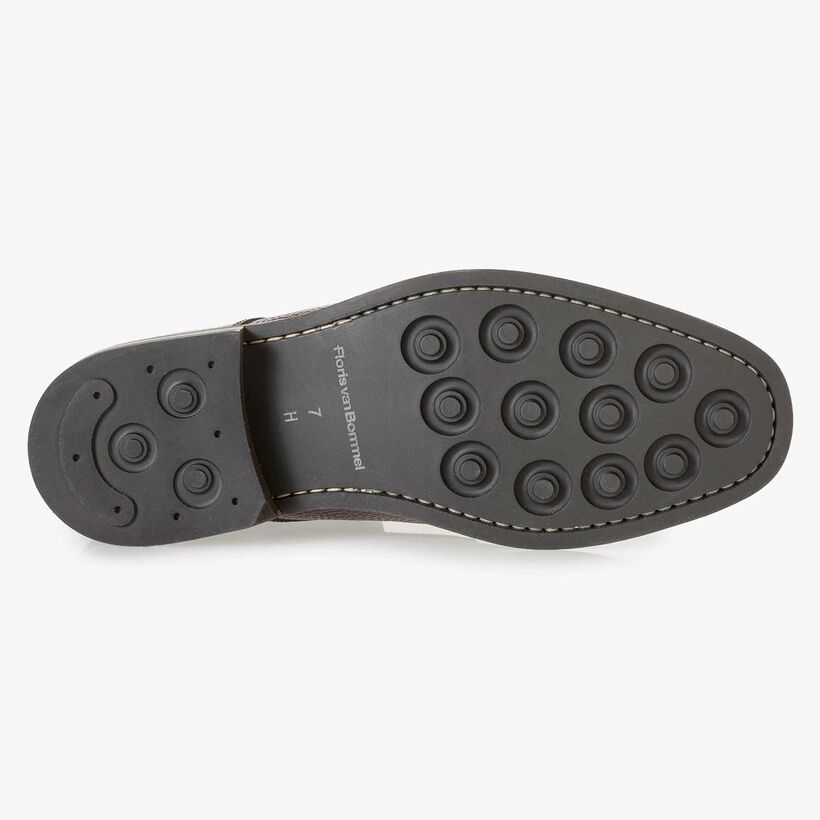 Donkerbruine kalfsleren veterboot met structuur