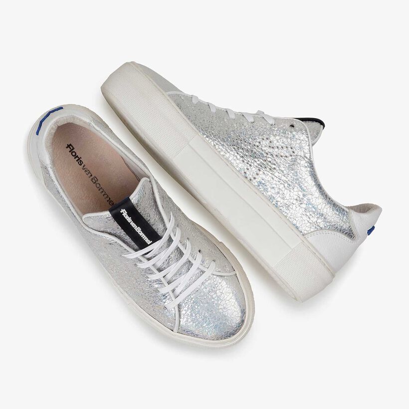 Zilveren metallic leren sneaker met craquel&eacute; effect