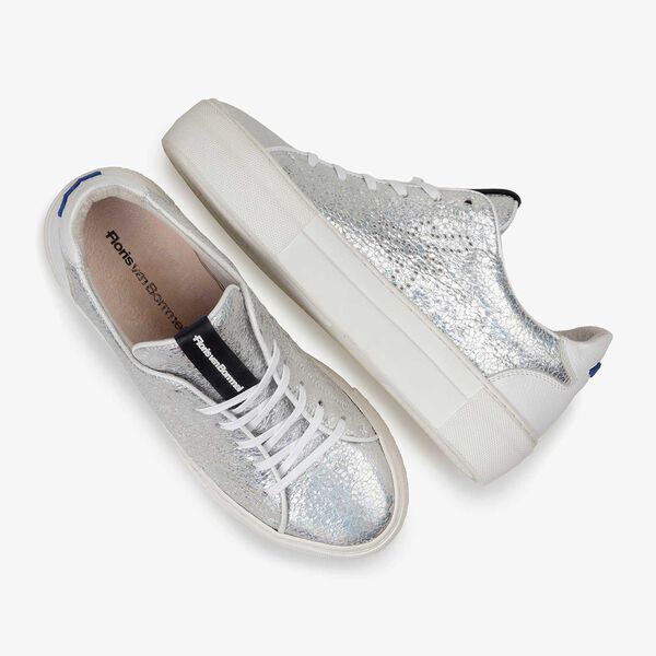 Zilveren metallic leren sneaker met craquel&eacute; effect