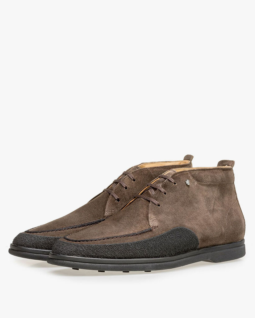 Halfhoge su&egrave;de veterboot