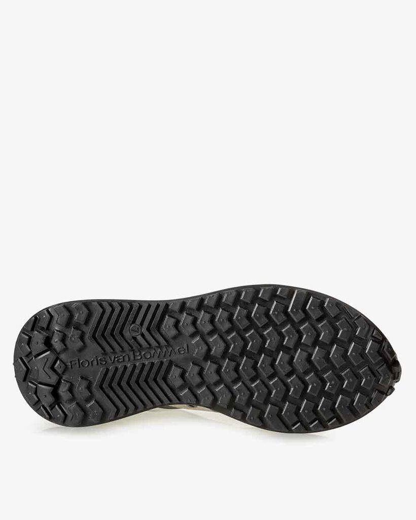 Sneaker Space Invaders wit