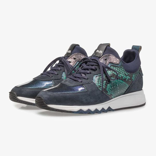 Donkerblauwe su&egrave;de sneaker met print
