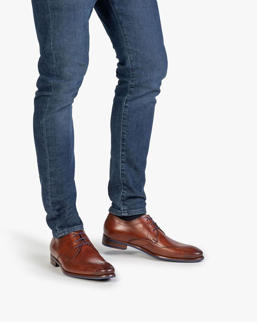 Lace shoe calf leather cognac