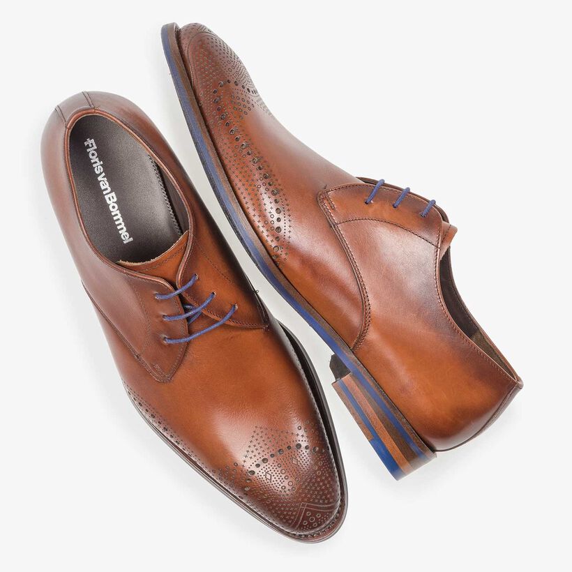 Kalfsleren veterschoen donker cognac