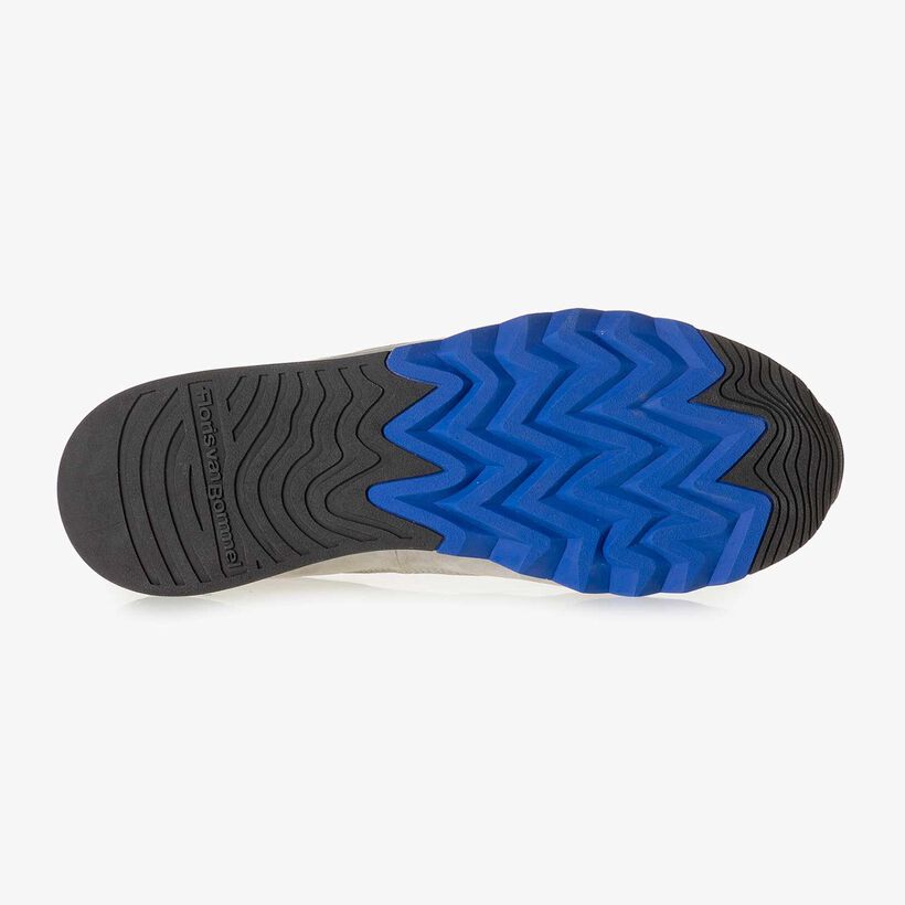 Lichtgrijze nubuckleren sneaker