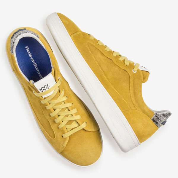 Gele su&egrave;de sneaker