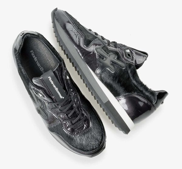 Black patent leather sneaker with F-logo