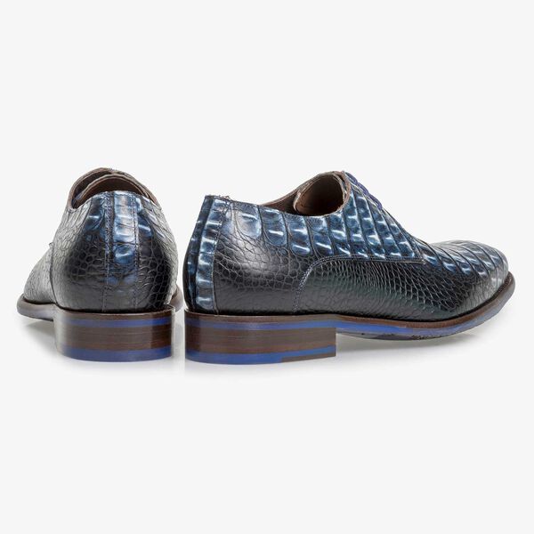 Blue leather lace shoe with croco print