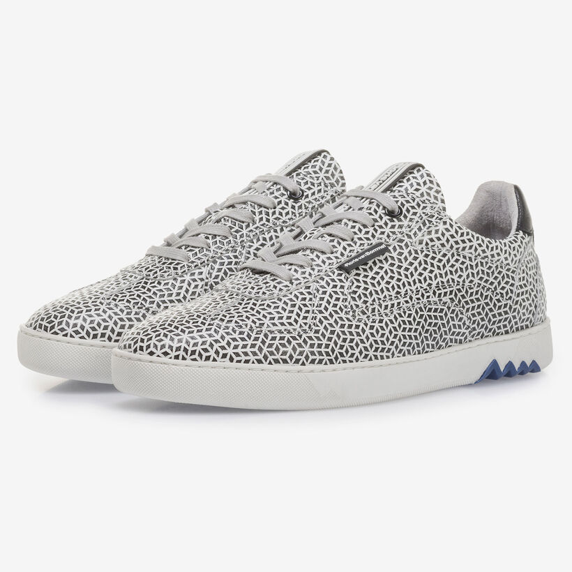 Witte kalfsleren sneaker met zwarte print